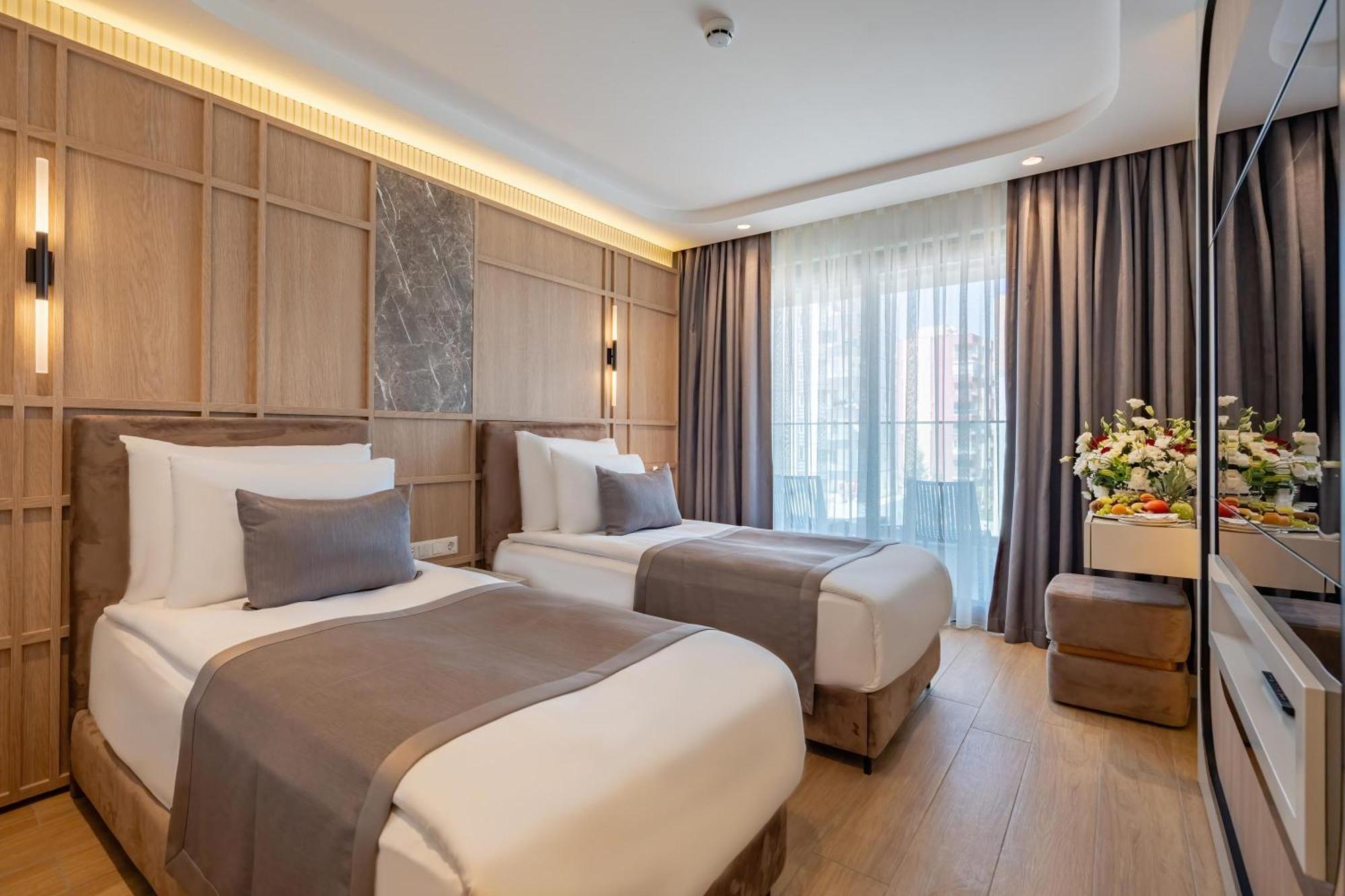 Awen Lara Hotel Antalya Exteriör bild