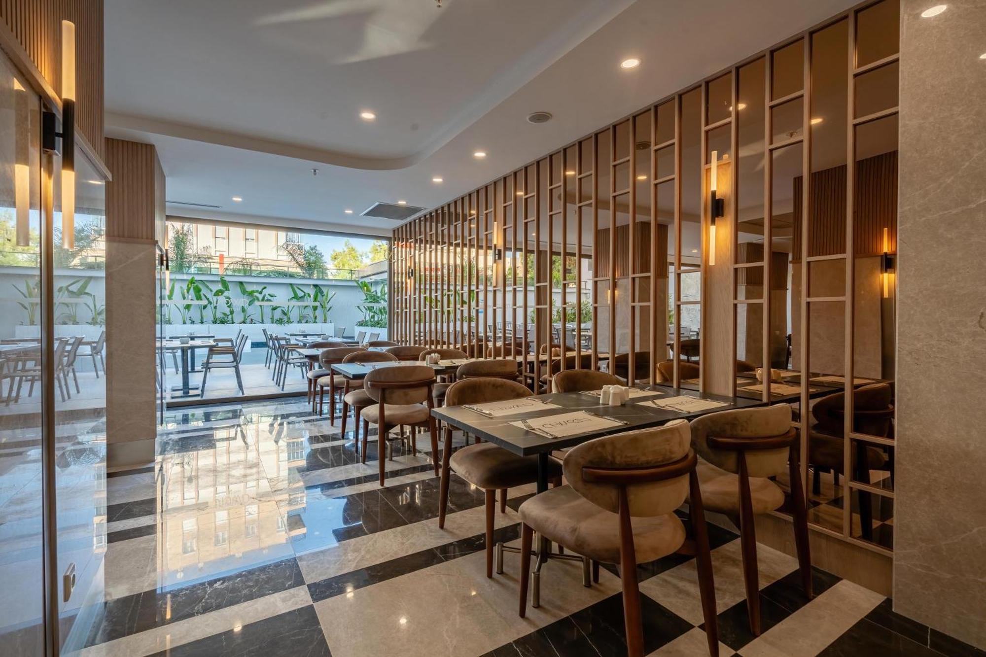 Awen Lara Hotel Antalya Exteriör bild