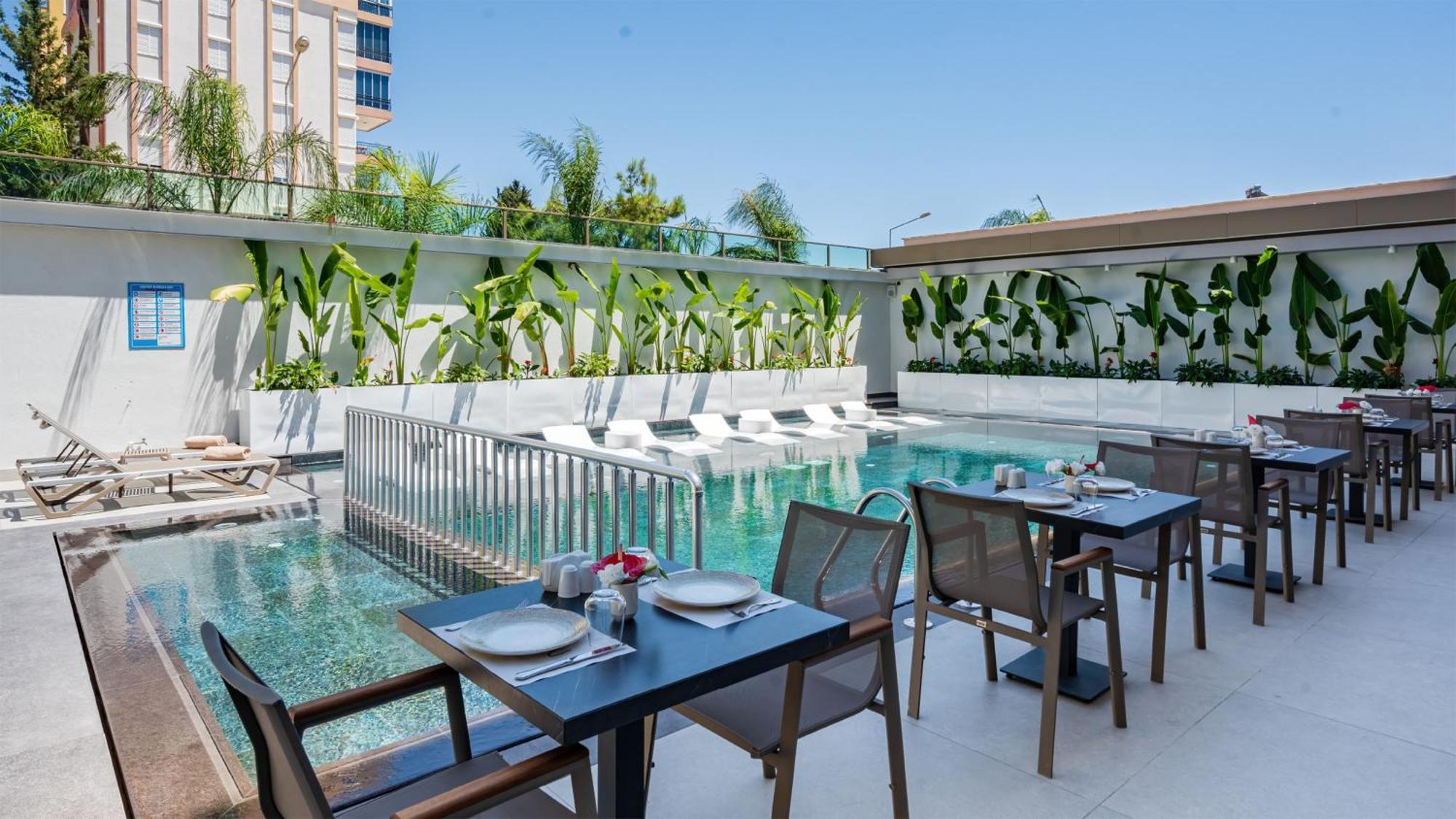 Awen Lara Hotel Antalya Exteriör bild